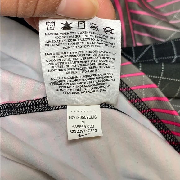 Nike Pro 1/4 zip pullover - Picture 5 of 5